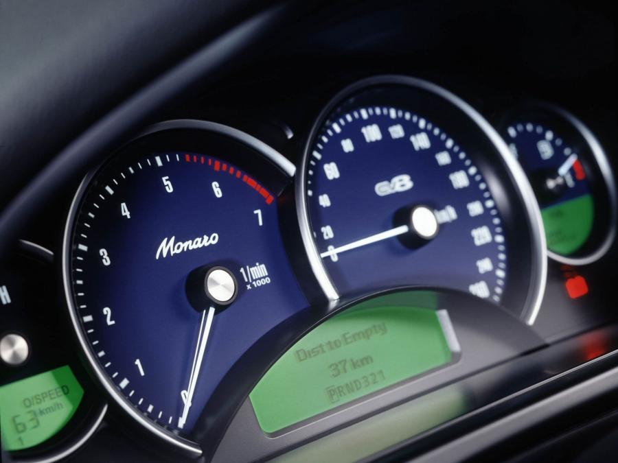  Holden Monaro CV8 2003 года  (фото 5 из 32)